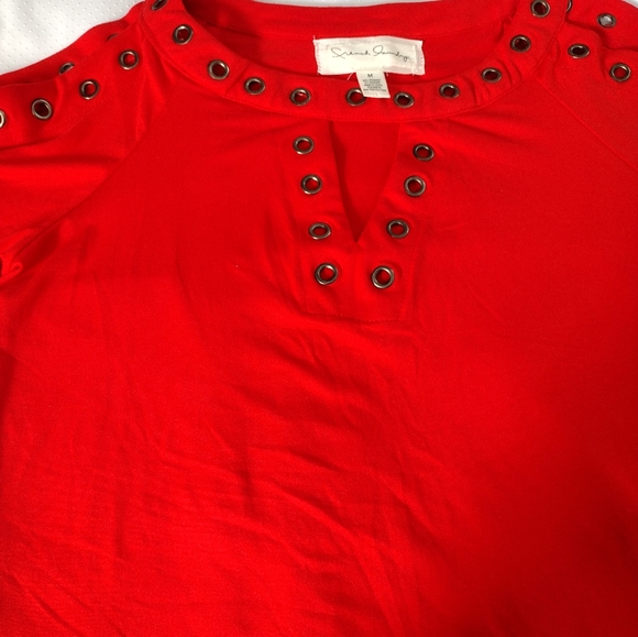 *NWOT* French Laundry cold shoulder shirt size medium - Picture 2 of 7